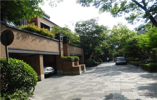 上海市浦东新区某别墅地基下沉检测鉴定